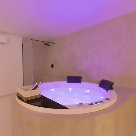 Afro Ethnic - & Spa, Nouveau, Atypique Apartmán