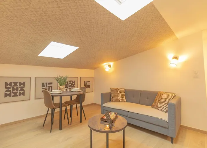 Afro Ethnic - & Spa, Nouveau, Atypique Apartment