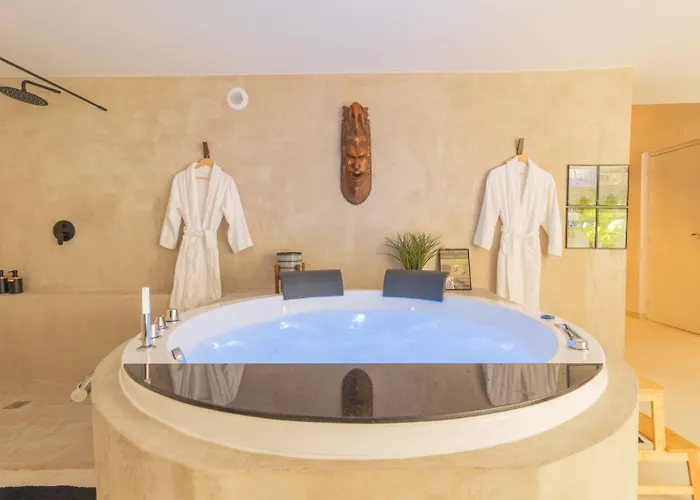 Apartment Afro Ethnic - & Spa, Nouveau, Atypique *